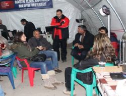 Sanatçı Züleyha BİK çadırındaydı 